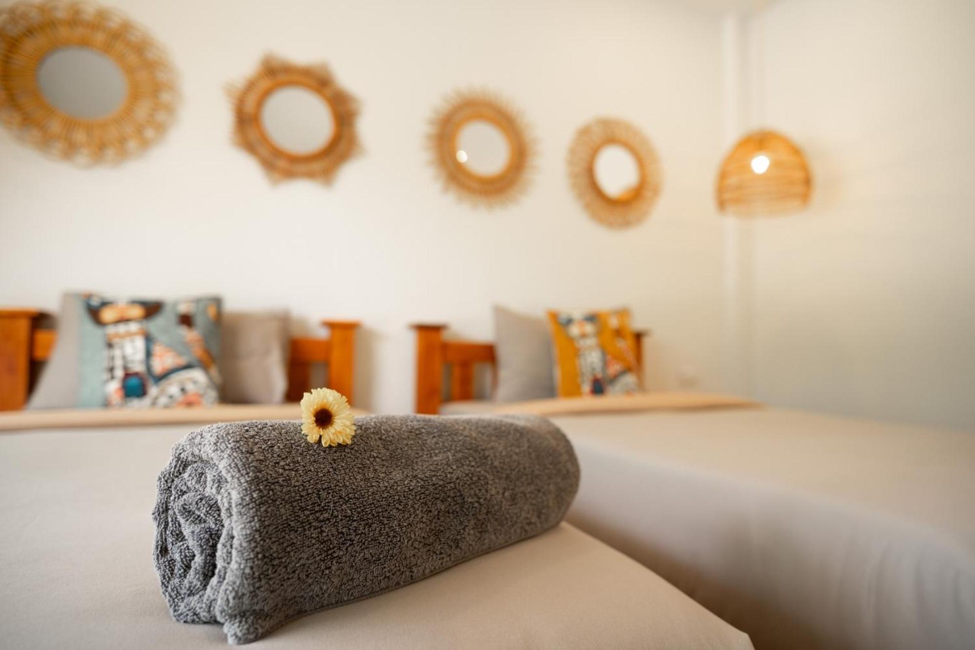 All At Sea Beach Resort バーン・タイ エクステリア 写真