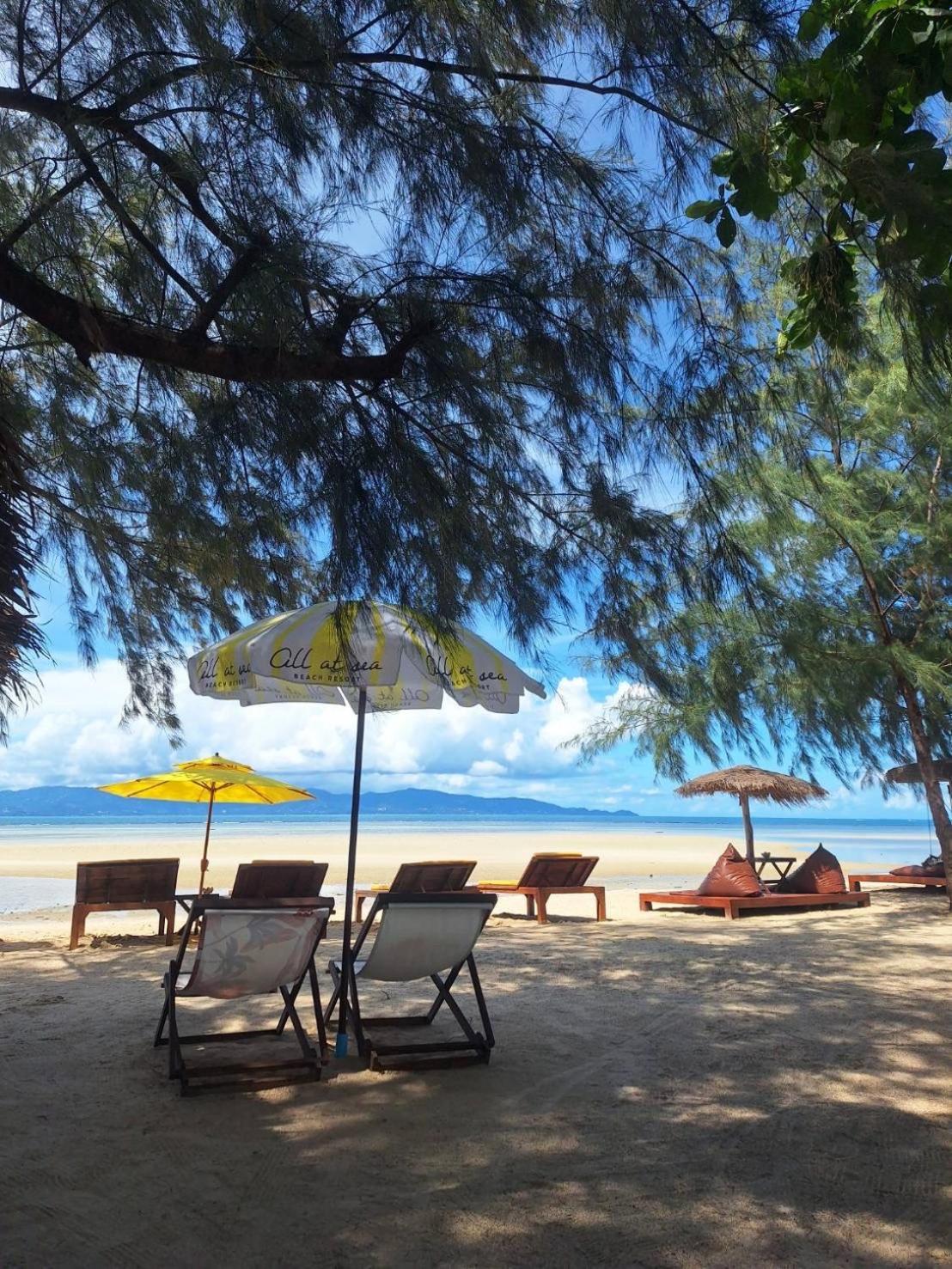 All At Sea Beach Resort バーン・タイ エクステリア 写真